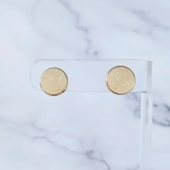 Pale Yellow & Gold Tone Unusual Stud Earrings 0.5" - Picture 1 of 9